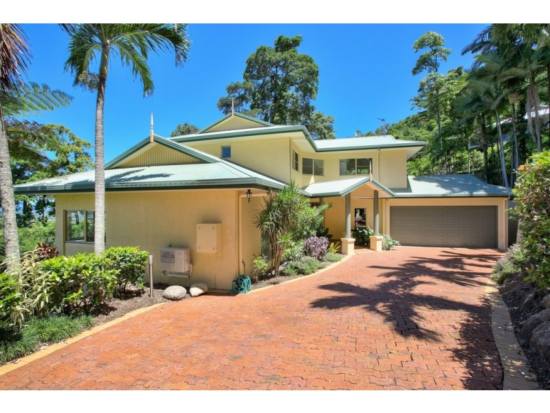 9 Oceanview Place, Mooroobool QLD 4870