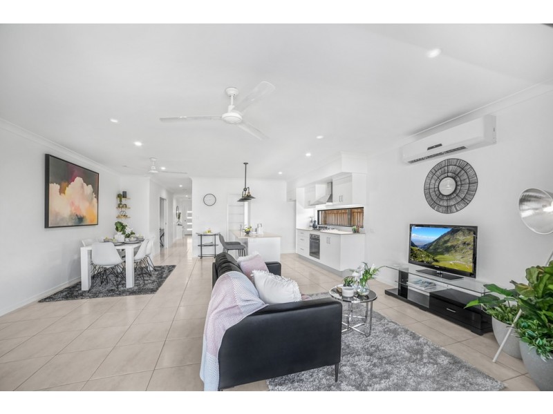 3 Halifax Drive, Redlynch QLD 4870