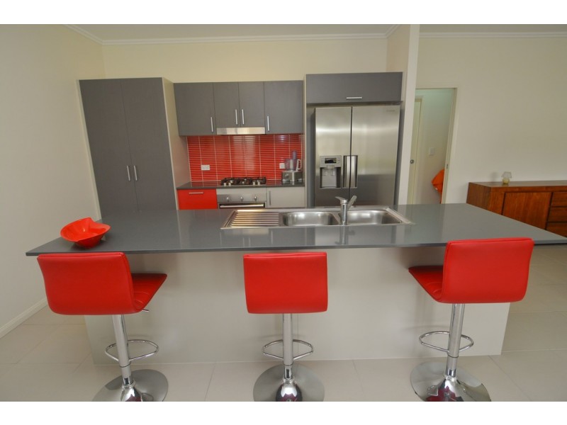 9 Tati Close, Bentley Park QLD 4869