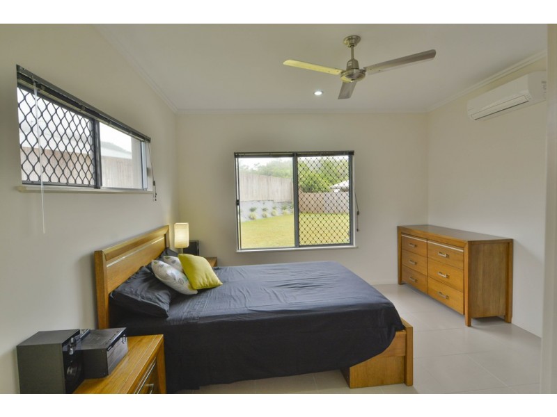 9 Tati Close, Bentley Park QLD 4869