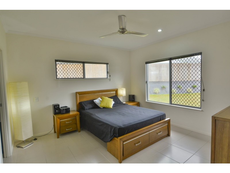 9 Tati Close, Bentley Park QLD 4869