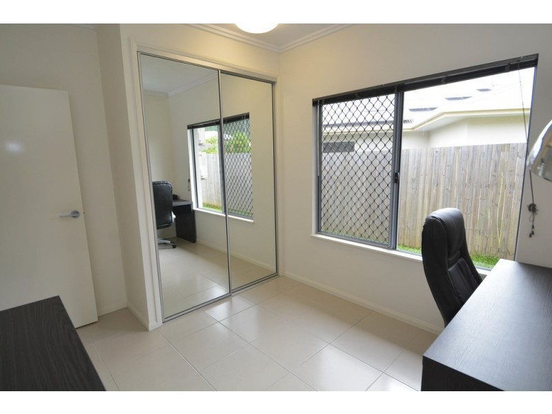 9 Tati Close, Bentley Park QLD 4869