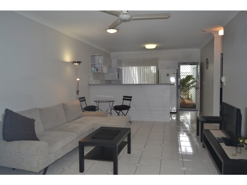 2/13 Givens Street, Westcourt QLD 4870