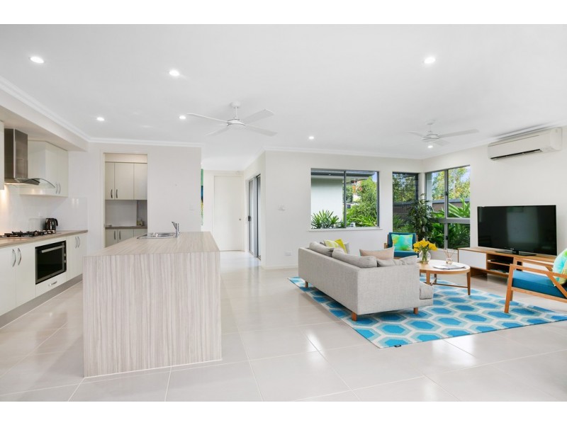 4 Elderberry Avenue, Bentley Park QLD 4869