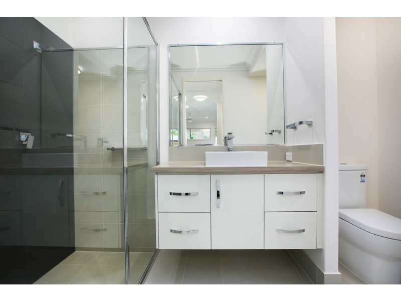 4 Elderberry Avenue, Bentley Park QLD 4869