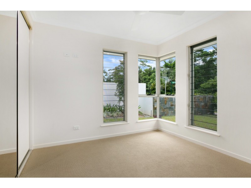 4 Elderberry Avenue, Bentley Park QLD 4869