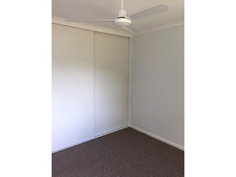 33/439-443 Severin Street, Manunda QLD 4870
