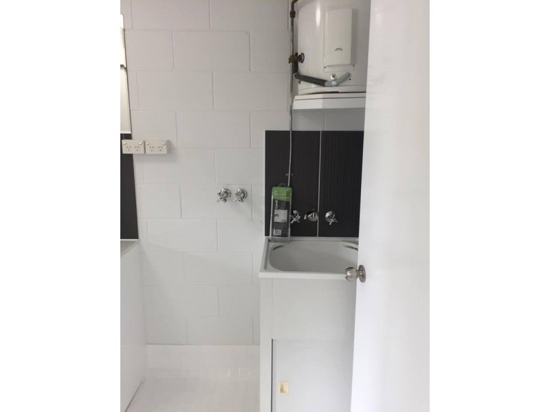 33/439-443 Severin Street, Manunda QLD 4870