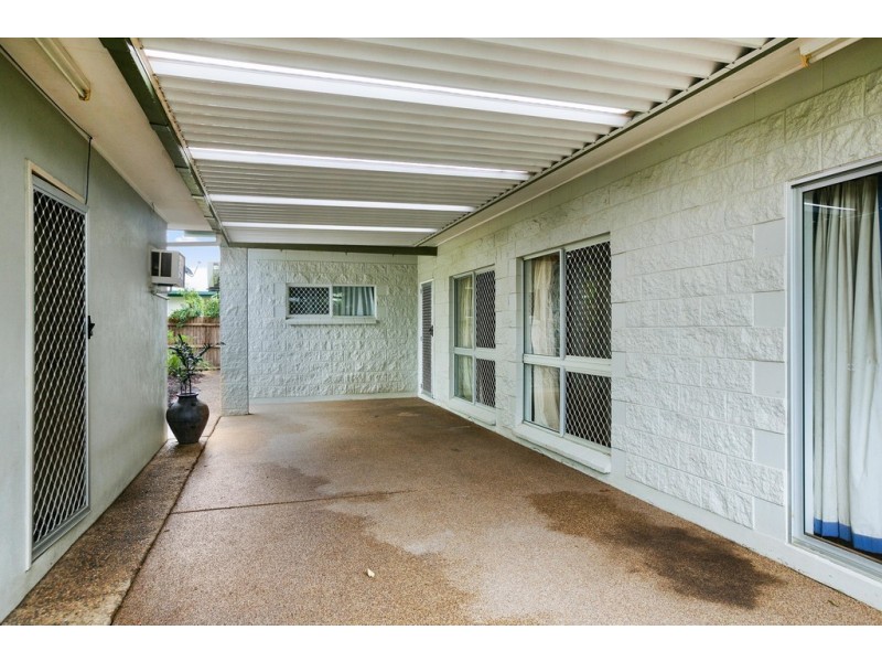 38 Cairnwell Street, Smithfield QLD 4878