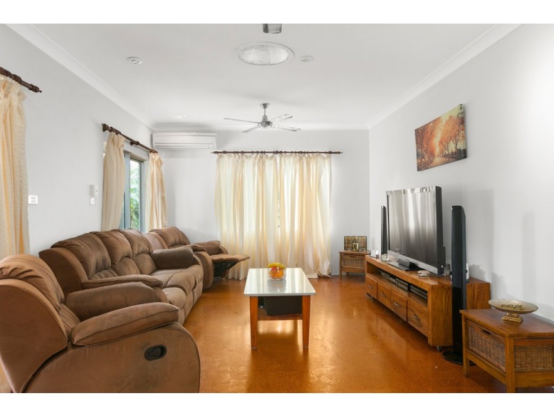38 Cairnwell Street, Smithfield QLD 4878