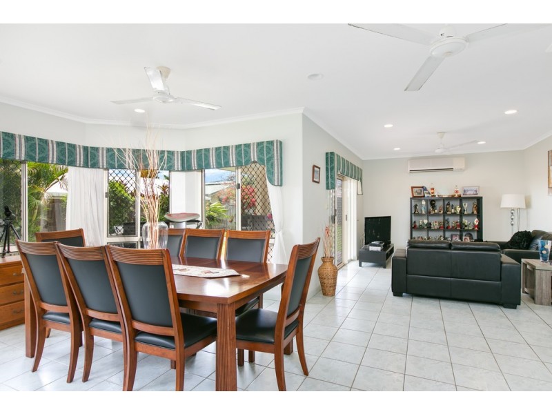 169 McFarlane Drive, Kanimbla QLD 4870
