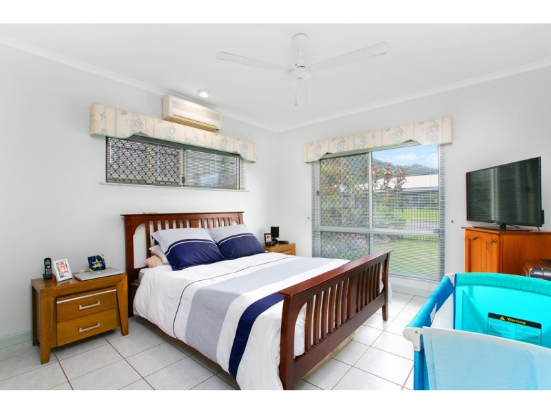 169 McFarlane Drive, Kanimbla QLD 4870