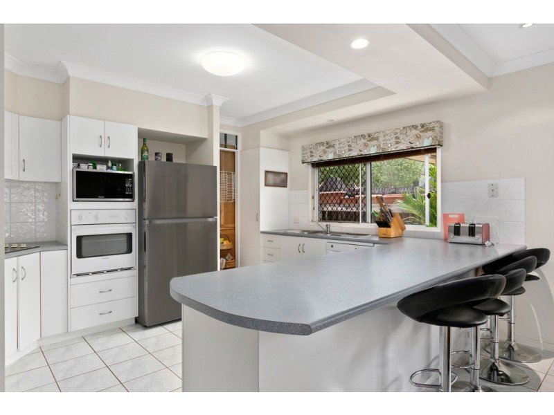 8 Burranong Street, Kewarra Beach QLD 4879