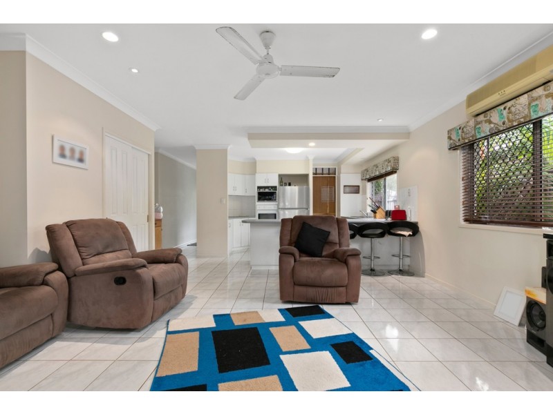 8 Burranong Street, Kewarra Beach QLD 4879