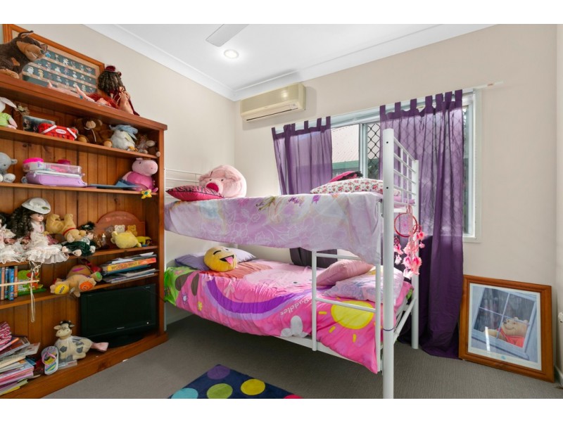 8 Burranong Street, Kewarra Beach QLD 4879