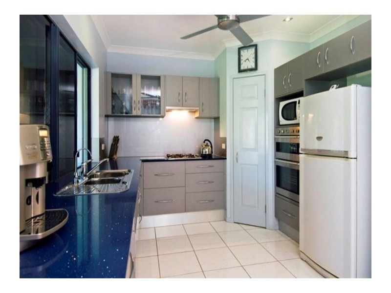 2 Lennox Street, Edmonton QLD 4869