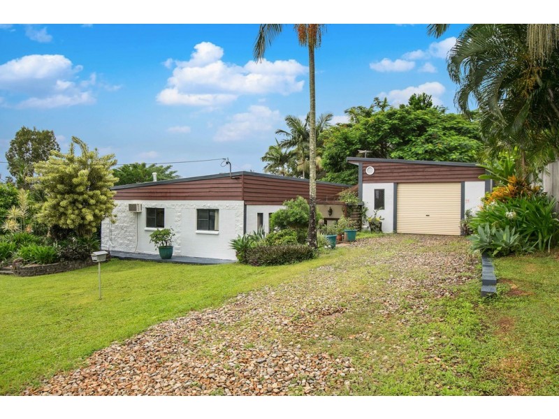 5 Helen Close, Smithfield QLD 4878