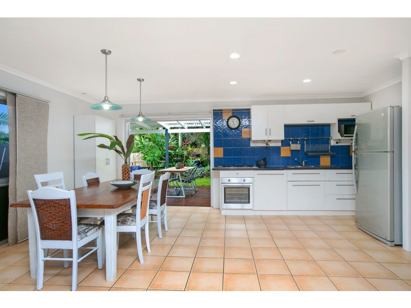 5 Helen Close, Smithfield QLD 4878