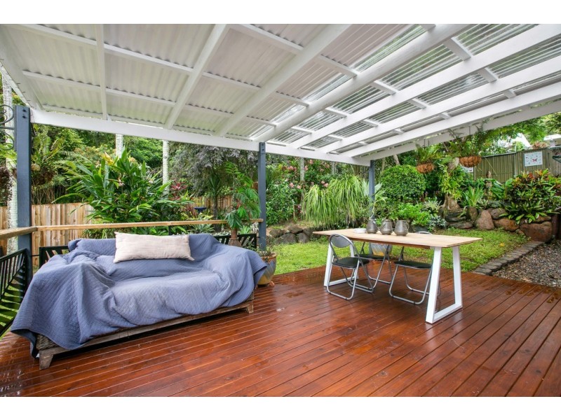 5 Helen Close, Smithfield QLD 4878