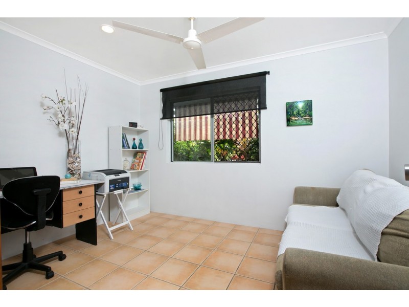 5 Helen Close, Smithfield QLD 4878