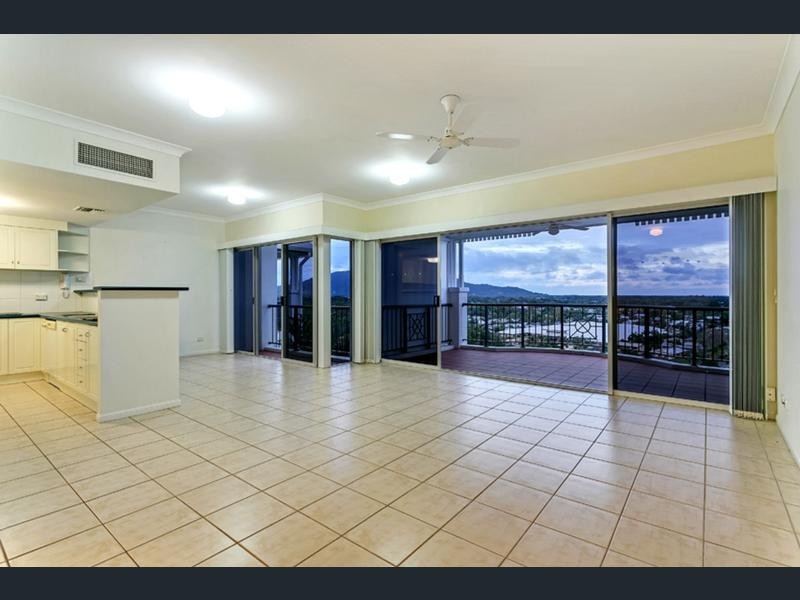 35/8-14 Munro Terrace, Mooroobool QLD 4870
