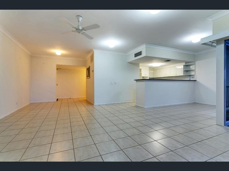 35/8-14 Munro Terrace, Mooroobool QLD 4870