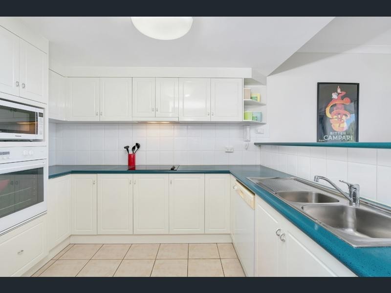 35/8-14 Munro Terrace, Mooroobool QLD 4870