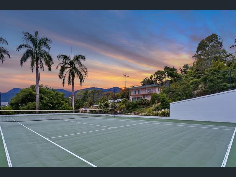35/8-14 Munro Terrace, Mooroobool QLD 4870
