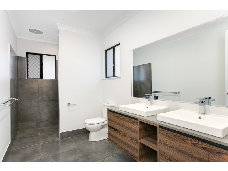 11 Elderberry Avenue, Bentley Park QLD 4869