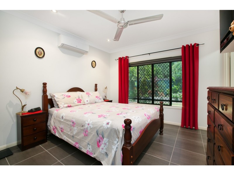 5 Malekula Close, Bentley Park QLD 4869