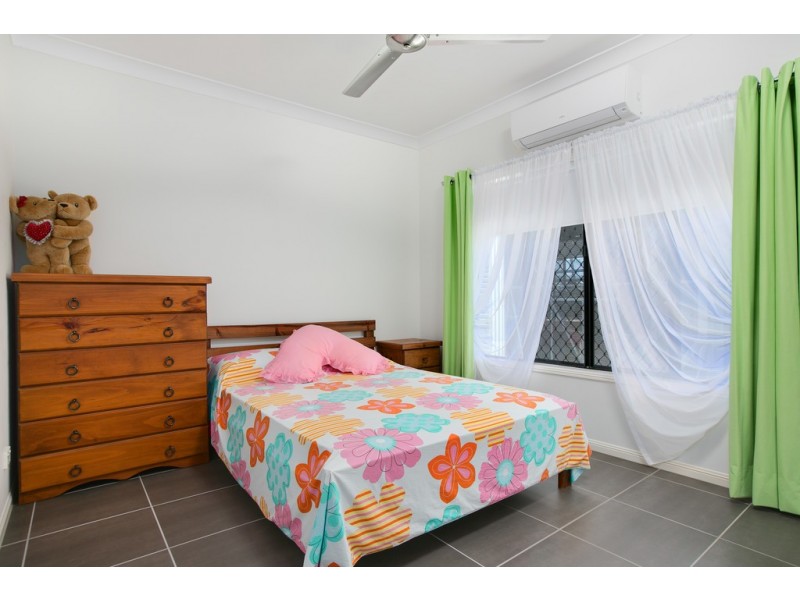 5 Malekula Close, Bentley Park QLD 4869