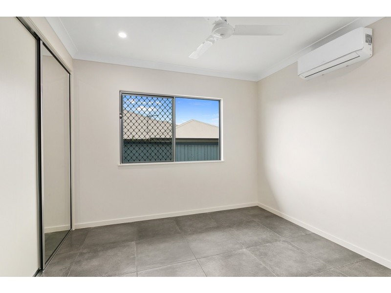 46 Springbrook Avenue, Redlynch QLD 4870