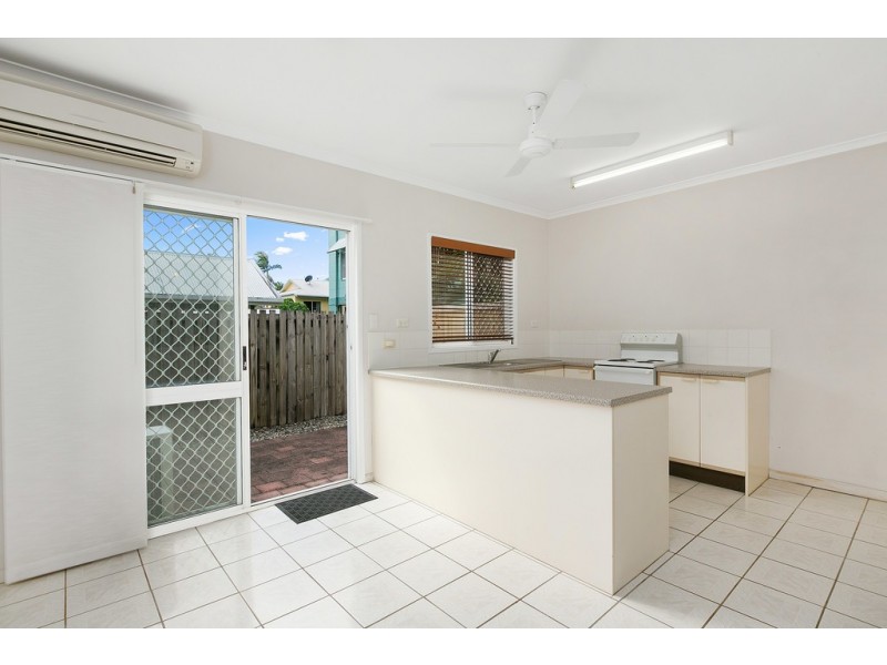 4/33 Balaclava Road, Earlville QLD 4870