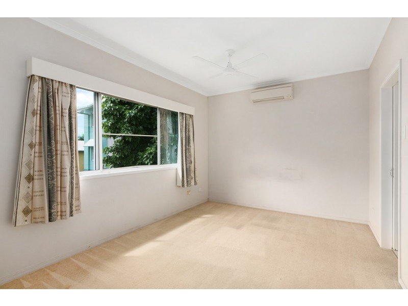 4/33 Balaclava Road, Earlville QLD 4870