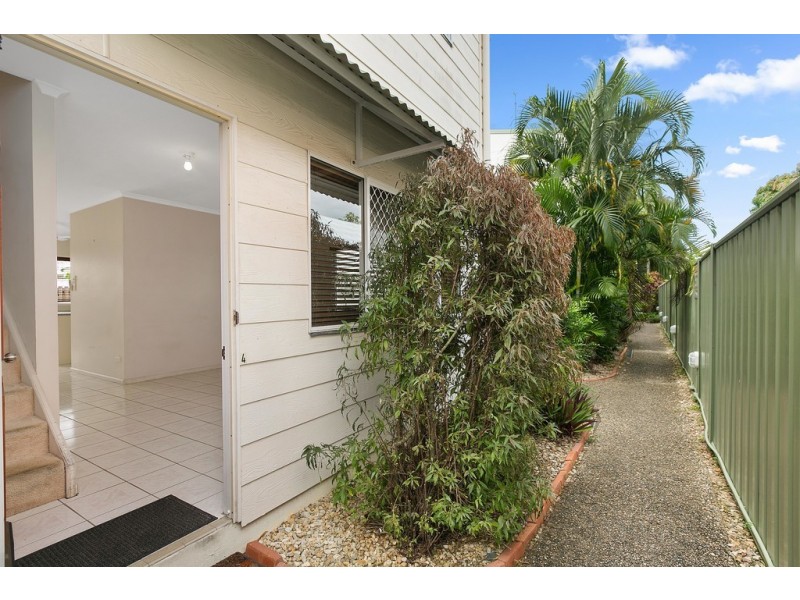 4/33 Balaclava Road, Earlville QLD 4870