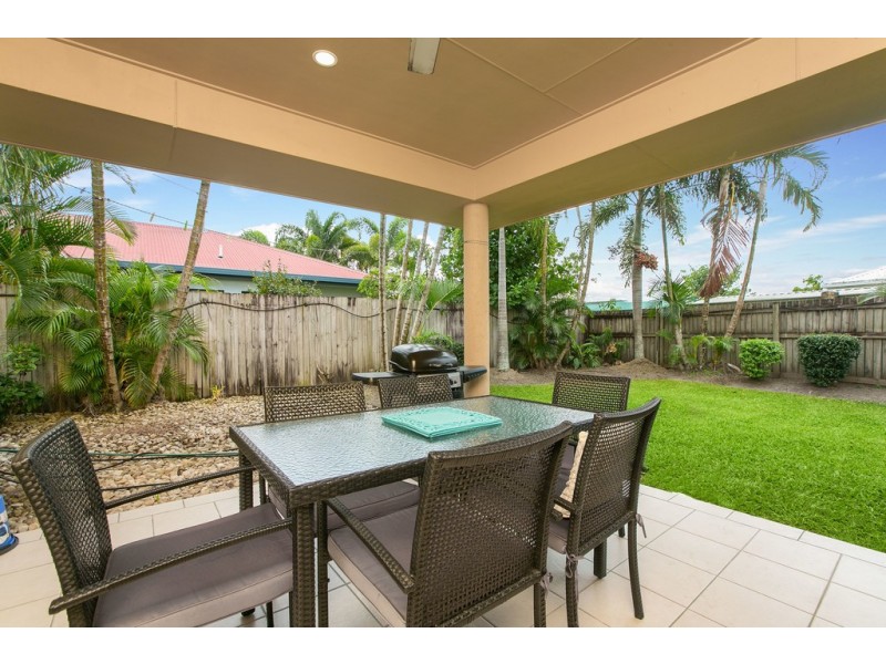 2 Etty Street, Kewarra Beach QLD 4879