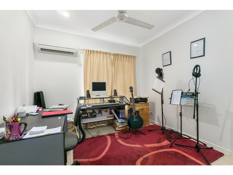 2 Etty Street, Kewarra Beach QLD 4879