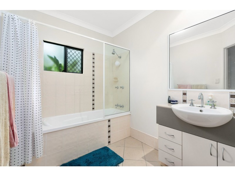 2 Etty Street, Kewarra Beach QLD 4879