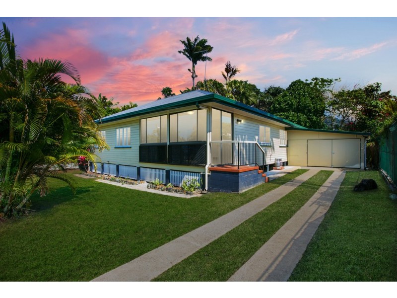 19 Olive Street, Manoora QLD 4870