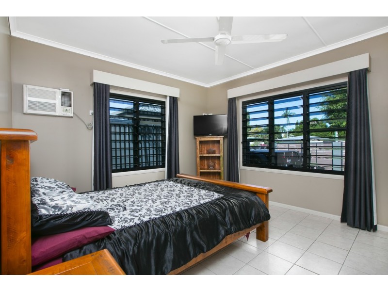 18 Mansfield Street, Earlville QLD 4870