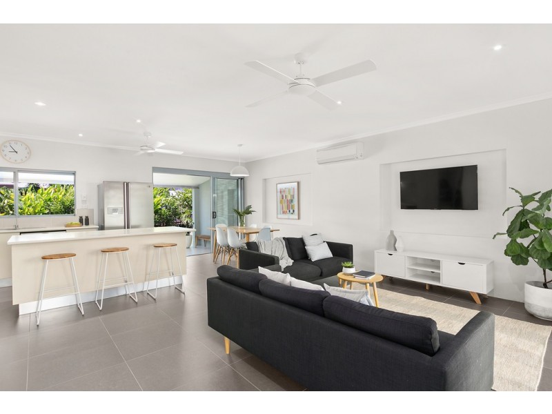 40 Kevin Street, Whitfield QLD 4870