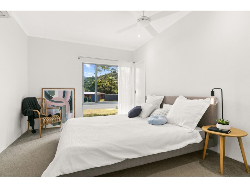 40 Kevin Street, Whitfield QLD 4870