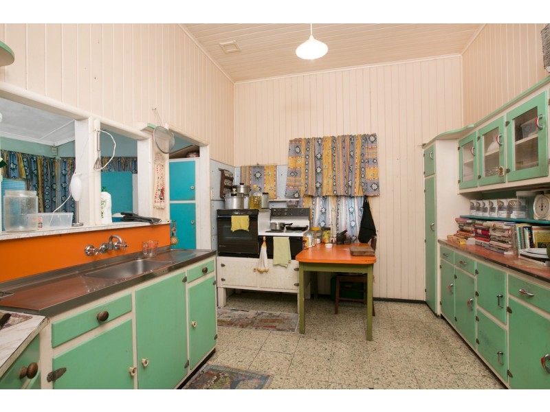 3 Boland Street, Westcourt QLD 4870