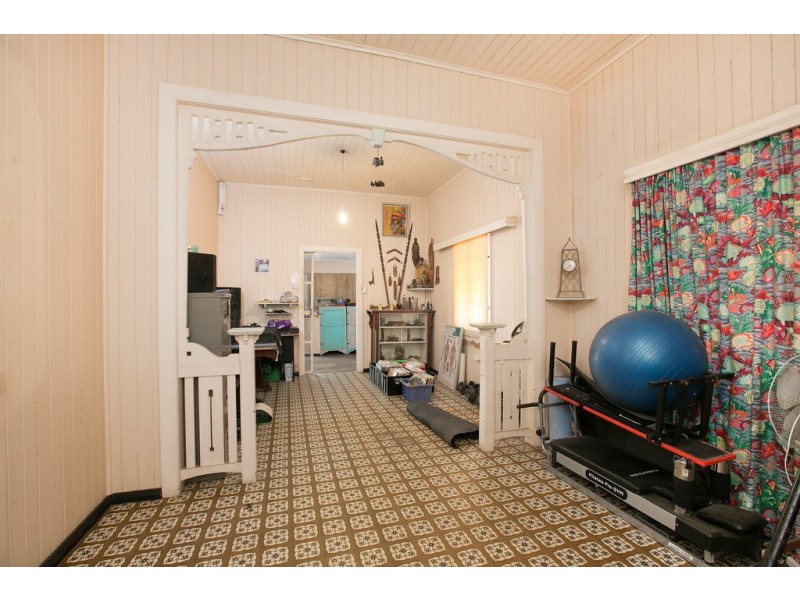 3 Boland Street, Westcourt QLD 4870