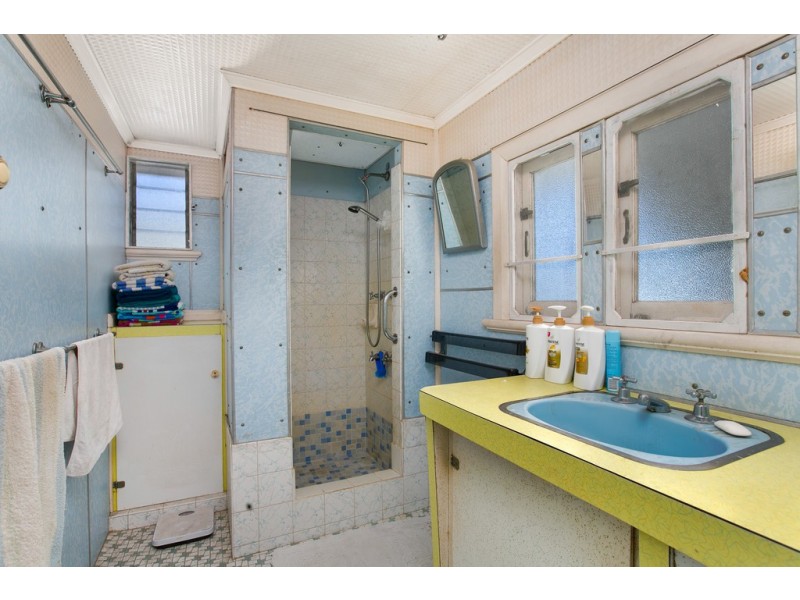 3 Boland Street, Westcourt QLD 4870