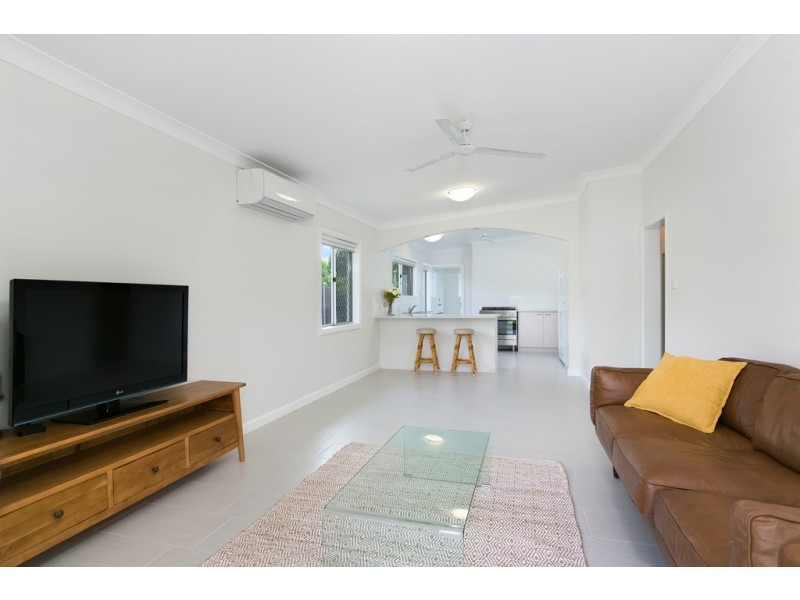 23 Agate Street, Bayview Heights QLD 4868