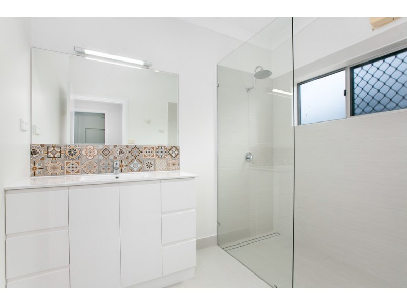 23 Agate Street, Bayview Heights QLD 4868