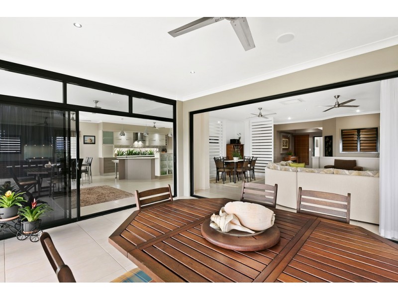 6 Jumna Close, Bentley Park QLD 4869