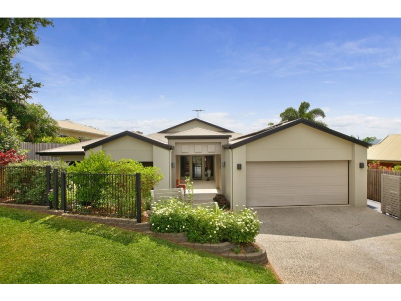 6 Jumna Close, Bentley Park QLD 4869