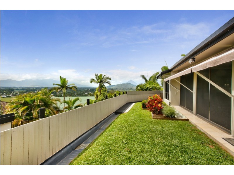 6 Jumna Close, Bentley Park QLD 4869